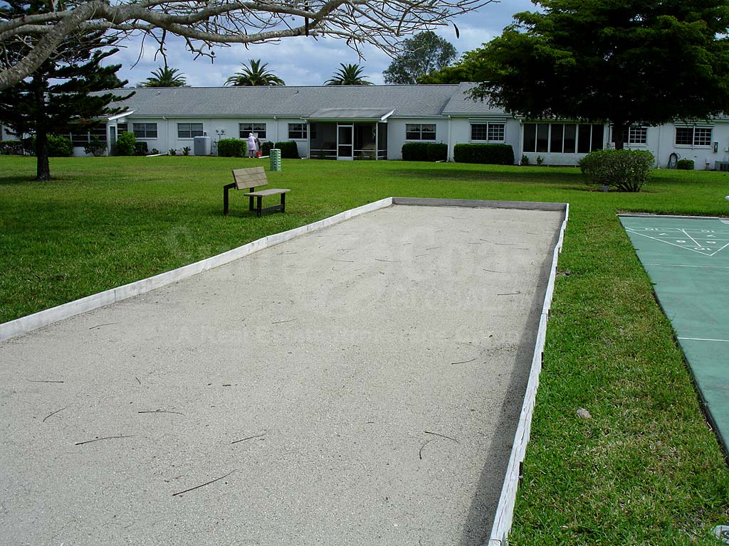 Myerlee Circle Bocce Ball Courts